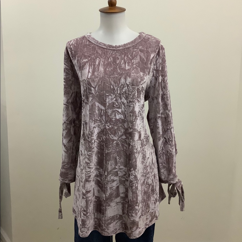 Light Pink Velvet Top with 3/4 Tie Sleeve